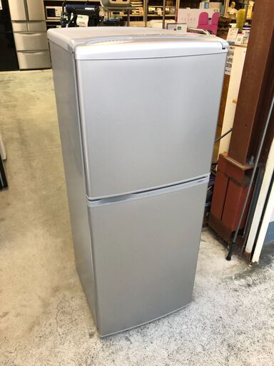 【動作保証あり】AQUA アクア 2017年 AQR-141F 140L 2ドア 冷凍冷蔵庫【管理KRR350】