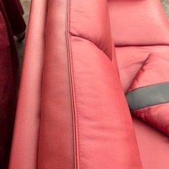 ニトリ　3人用本革ソファー　赤　値引不可