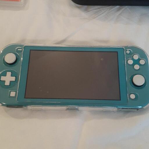 Nintendo　Switch　light　本体