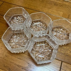 ガラス製の小鉢　5個セット