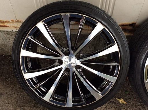 ヴェネルディ 19インチ 8J ピッチ114.3 売り切り！VENERDI