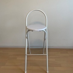 【ネット決済】【美品】シンプルなバーの椅子ハイチェア折りたたみチ...