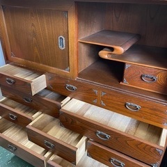 時代箪笥 桐箪笥 骨董 民芸家具 作りが良いタンスです 中古