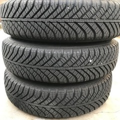 ほぼ新品！！グッドイヤーベクター4シーズンハイブリッド　オールシーズン　145 80 13 ムーヴ　タント　ワゴンR などに！
