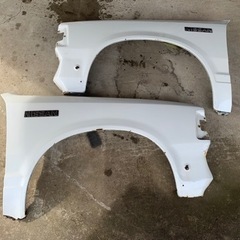 日産　ダットサン　720 トラック　ボディパーツ