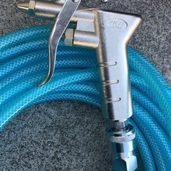 美品！アネスト岩田◇オイル式コンプレッサ◇24リットルタンク◇HX0600