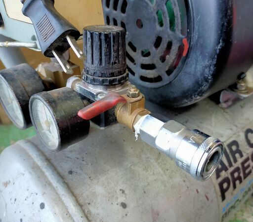 SHINKO 新興製作所 エアコンプレッサー BPC-9KC 50/60Hz 最高9kg/CM2