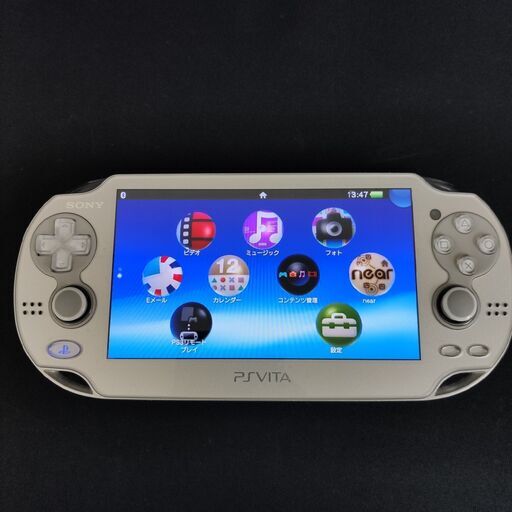 psvita本体　PCH-2000 シルバー