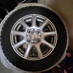 スタッドレスタイヤ　155/65R13