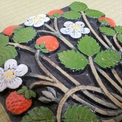 リサ・ラーソン　ポモナ(いちご)陶板