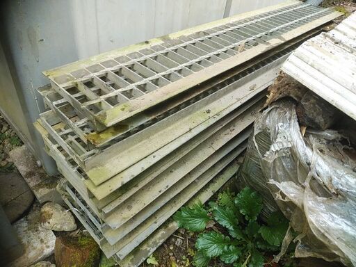 グレーチング　サイズ1000×200　9枚