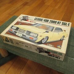 未組立てプラモデル（青島文化教材社製）330 CEDRIC 4DR 2000 HT SGL-E