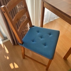 IKEA ダイニングテーブルと椅子譲ります。
