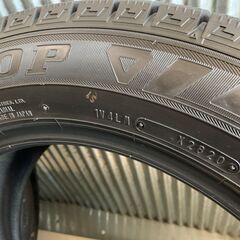 2020年製造☆深溝 ダンロップ WINTER MAXX 03 WM03 215/55R17 現行最新 