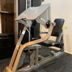 トレーニング器具　レッグプレス