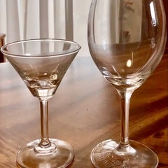 ワイングラス　と　カクテルグラス　