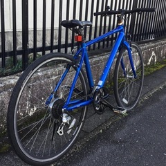 ＜整備・動作車＞クロスバイク momentum・モーメンタム サイズ・480㎜・シマノ外装3×8段変速。新品交換部品多数・お手入れ済で乗って帰れます