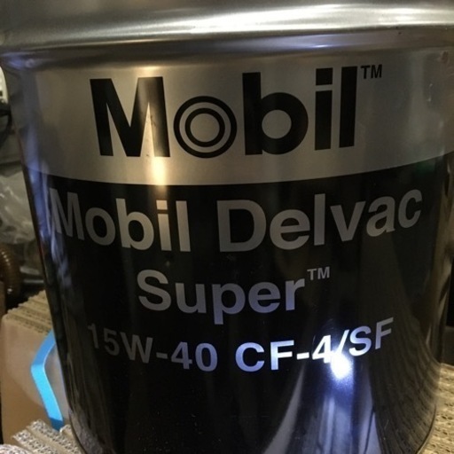 モービル デルバックスーパー 15W-40 ほぼ2缶分