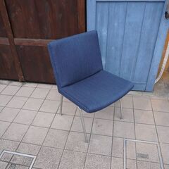 AP Stolen(APストーレン)社のHans J. Wegner(ハンス・J・ウェグナー)デザインAP37カストラップチェア。ダイニングチェアにもおススメのモダンな椅子！③BL308