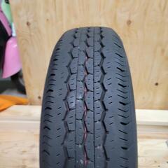 ハイエース　ワイド　(１ナンバー)　純正　15インチ　ブリジストン　タイヤ　　6穴