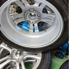 215/55r17 スタッドレス ゼロクラウンに履いてました！