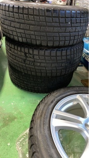 215/55r17 スタッドレス ゼロクラウンに履いてました！