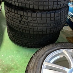 215/55r17 スタッドレス ゼロクラウンに履いてました！