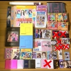 TWICE   BLACKPINK   BTS  グッズ まとめ売り □直輸入！K-POPグッズ揃えました♪ Twiceを中心にBLACKPINK