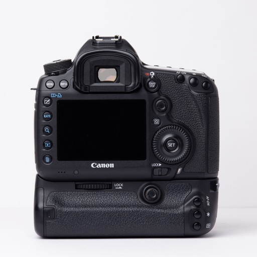 Canon EOS 5D Mark III ボディ バッテリーグリップ付き 値下げしました