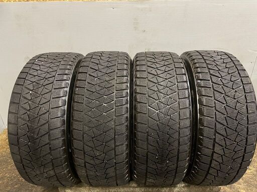 BS BLIZZAK DM-V2 235/55R18 18インチ スタッドレス 4本 2018年製 ハリアー VW/ティグアン VOLVO/XC40等　(VTL681) クレジットカード QRコード決済可能 BS BLIZZAK DM-V2 235/55R18 18インチ スタッドレス 4本 2018年製