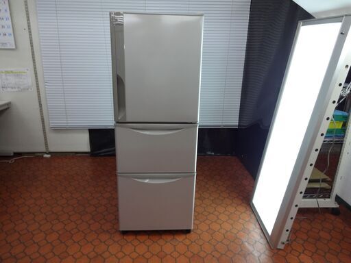 ID 990691　冷蔵庫　３ドア265L　２０１６年製　R-27GV