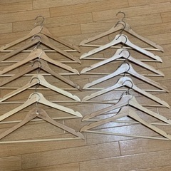 ニトリ　木製ハンガー　12本