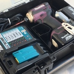 マキタ◇インパクトドライバ◇14.4V◇6.0Ah◇バッテリー2個充電器付◇TD161DGX