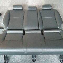 カローラルミオン　中古品　純正黒革シート　リアシート