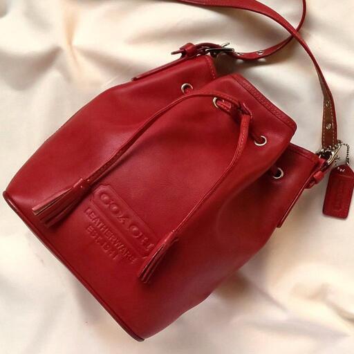 『発送も可能』COACH 希少本革ショルダーバック ハンドバッグ レッド 巾着型