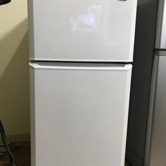 Haier 冷凍冷蔵庫　JR-N106E.  106L. 2012年製