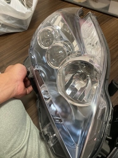 プリウス30前期 LEDヘッドライト「ブルーレンズ」