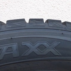 スタッドレス　195/65/R15 バリ溝　美品　タイヤ