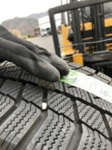 ベンツE2200dオールルテインのスタットレスホイルセット純正  