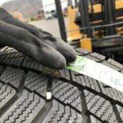 ベンツE２２００ｄオールルテインのスタットレスホイルセット純正２４５/５０/R18