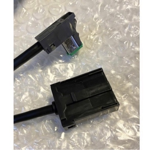 トヨタ 純正品 USB HDMI 入力端子 純正品番 086B0-00010 トヨタ 純正 ナビ ケーブルセット スペアホールタイプ