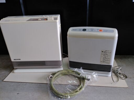 格安中古暖房器具ガスストーブ　都市ガスヒーター　左ＲＣ２１１ｗ４３ｈ４６ｃｍ、右ＧＳ２０Ｌｗ３６ｈ３７ｃｍ１１３Ａ2100kcal/h、同価格。未点検です。接続ホース別途ＴＯＨＯｶﾞｽ。映像別途ガスホース・プラグ付き約2,5~3m１５