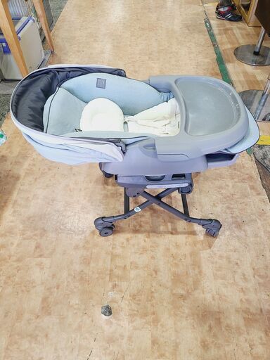 愛品館市原店】コンビ ホワイトレーベル ネムリラ AUTO SWING BEDi