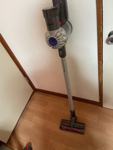 超美品Dyson V6 DC62 コードレスハンディクリーナー