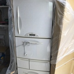 【取引完了しました】東芝冷凍冷蔵庫譲ります⭐️製造年2000年