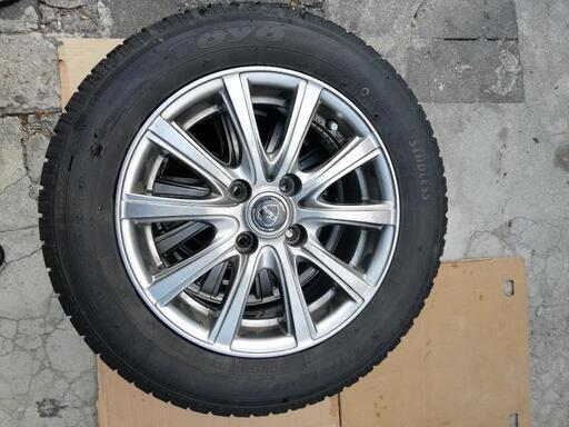 スタッドレスタイヤ　4本セット　175/65 R14