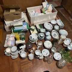 家を買ったので残置物あげます。正月3日に取りに来てください。