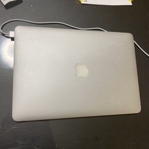MacBook Air 13-inch A1466  充電回数123