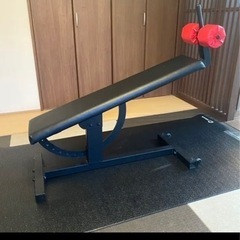 スーパーベンチ　インクラインベンチ　懸垂　腹筋