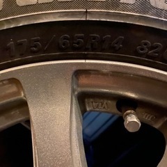 元々CUBEに付けてたスタッドレスタイヤ